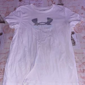 white under armour t shirt